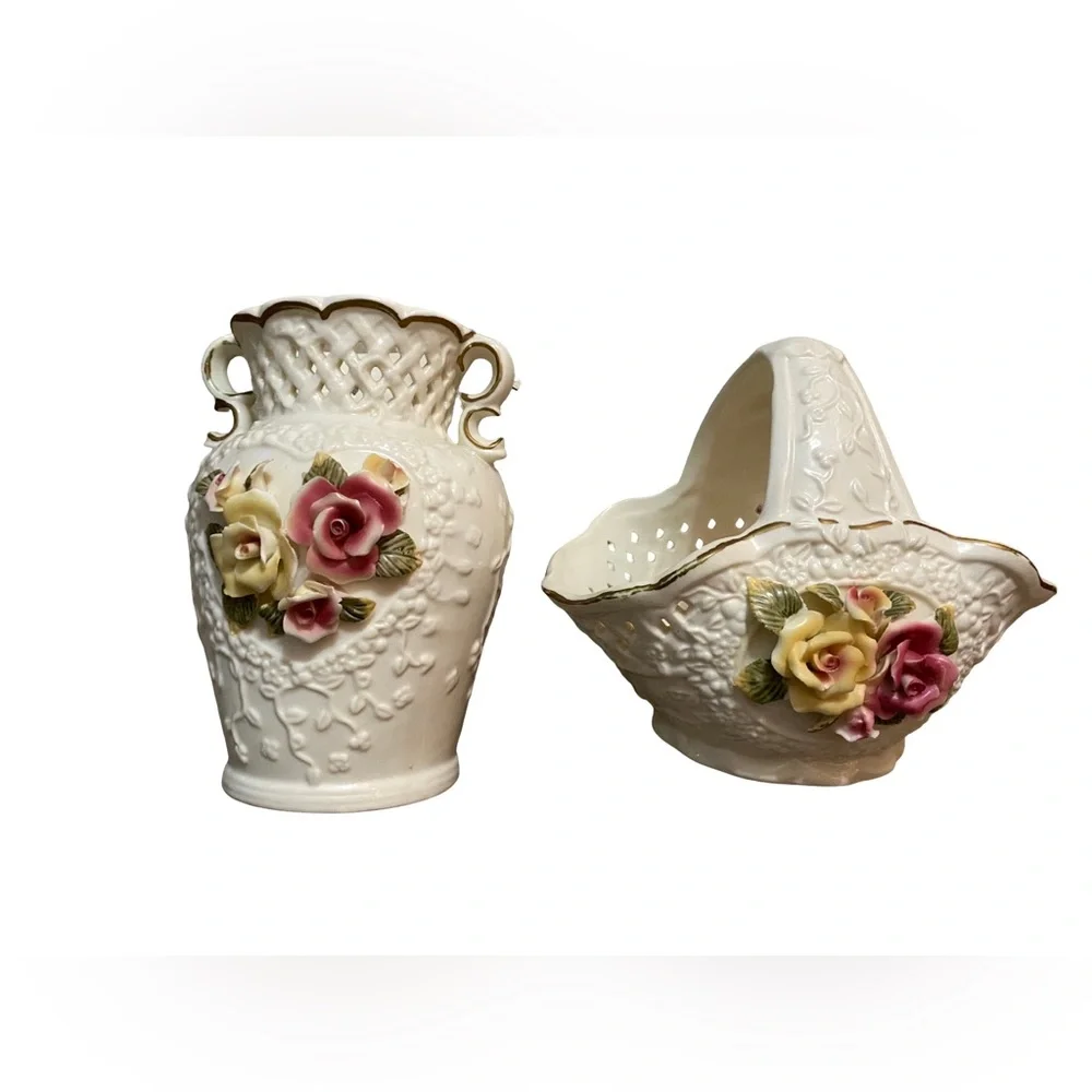 Capodimonte‎ Style Porcelain Vase And Basket Lattice Top White Gold Trim